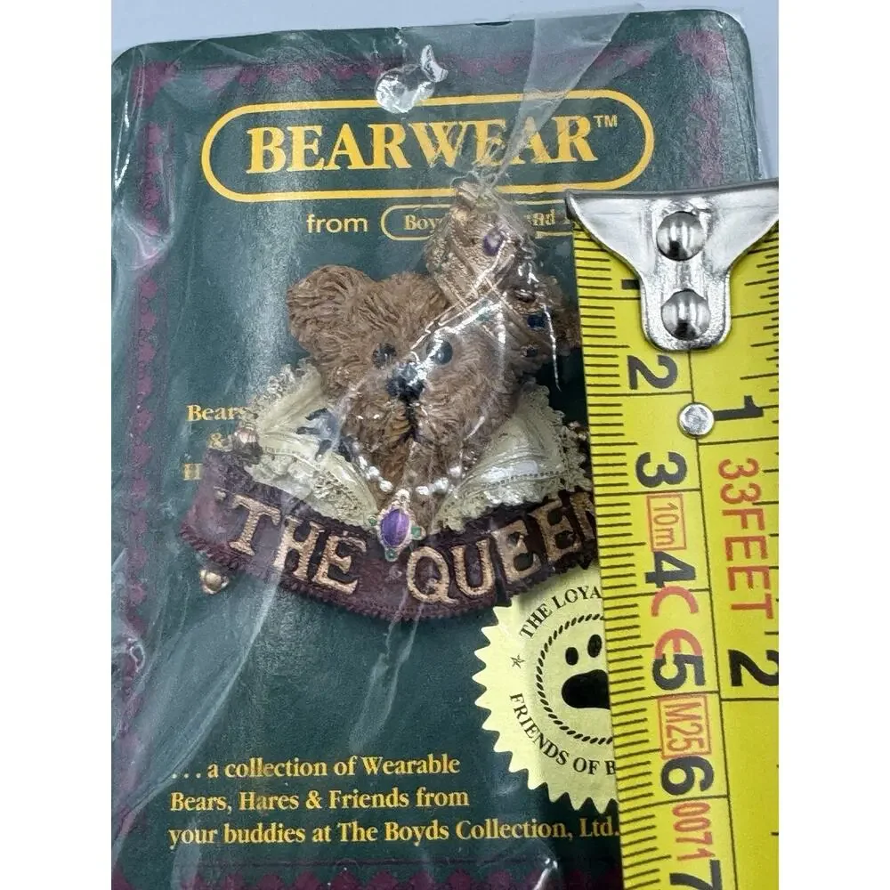 Vintage Boyds Bears BearWear Queen of the Universe Lapel Pin Brooch